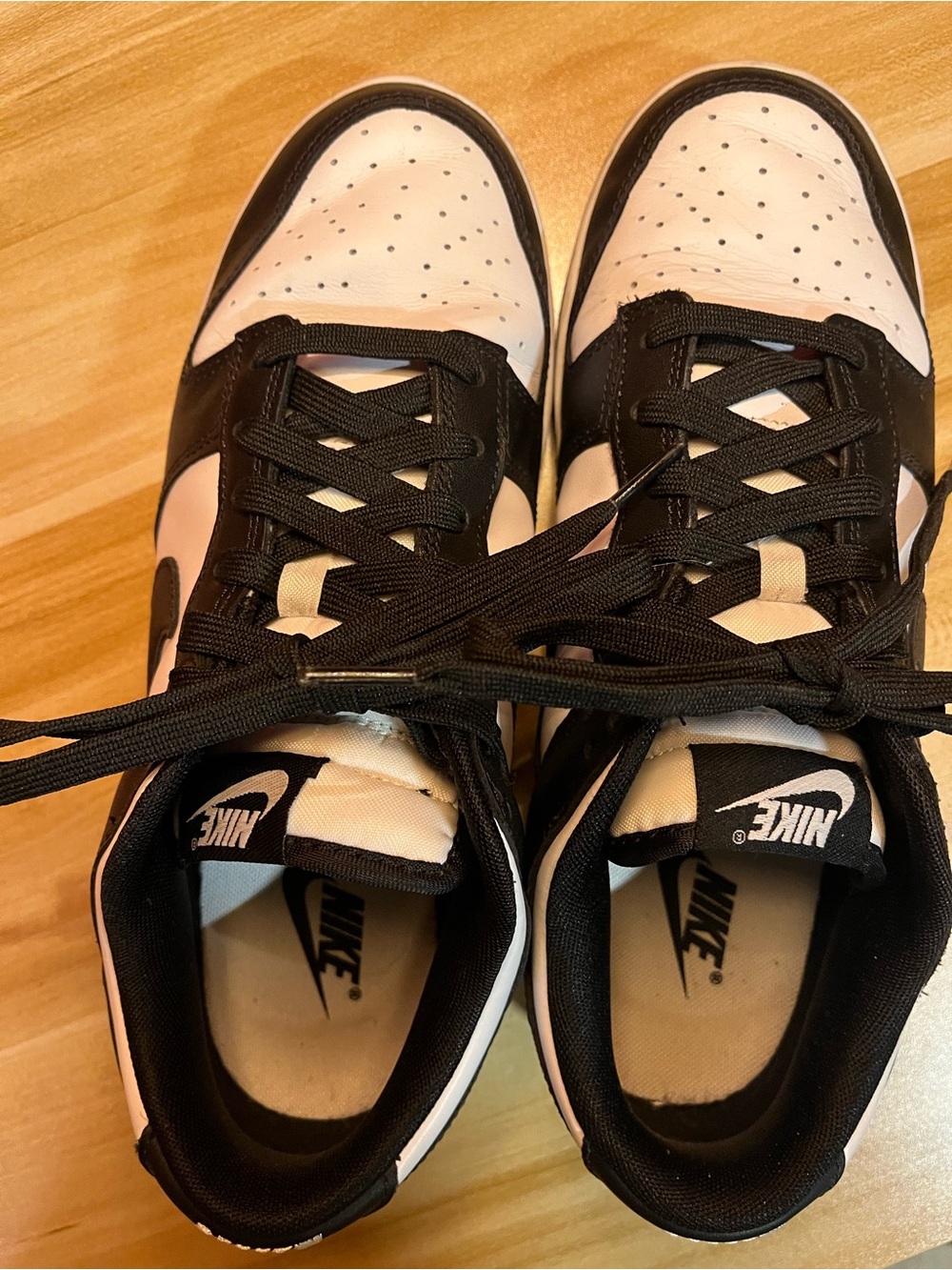 Nike Pandas Black & White Retro Low-Top Sneakers Size 9 EUR 42.5
